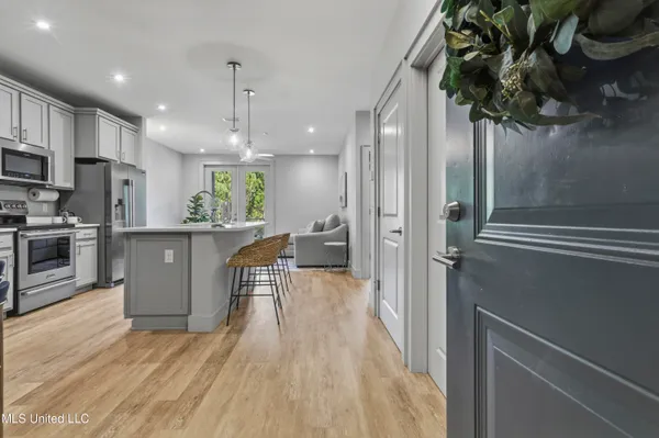 $210,000 | 2501 Bienville Boulevard, Unit 525, Ocean Springs, MS 39564