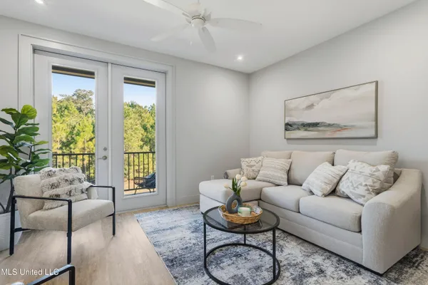 $210,000 | 2501 Bienville Boulevard, Unit 525, Ocean Springs, MS 39564