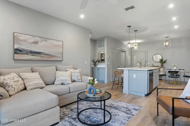 $225,000 | 2501 Bienville Boulevard, Unit 525, Ocean Springs, MS 39564