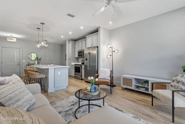 $225,000 | 2501 Bienville Boulevard, Unit 525, Ocean Springs, MS 39564