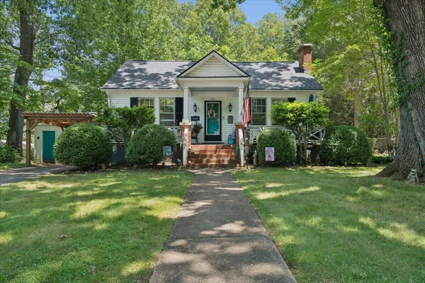 $349,900 | 984 Ashland Avenue, Bedford, VA 24523