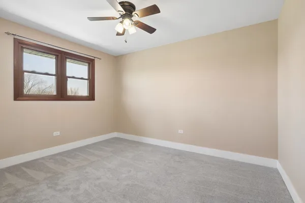 $425,000 | 1404 Carriage Lane, Bolingbrook, IL 60490