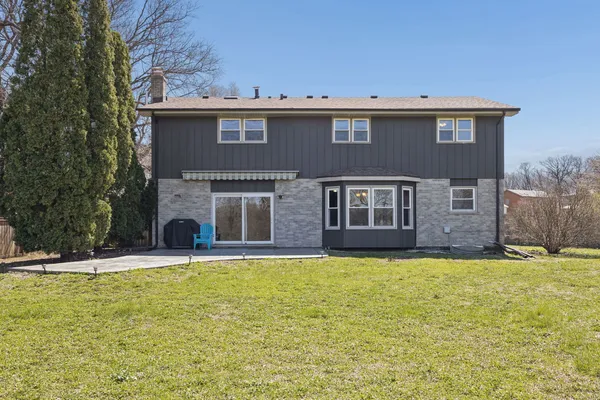 $425,000 | 1404 Carriage Lane, Bolingbrook, IL 60490