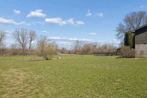 $425,000 | 1404 Carriage Lane, Bolingbrook, IL 60490