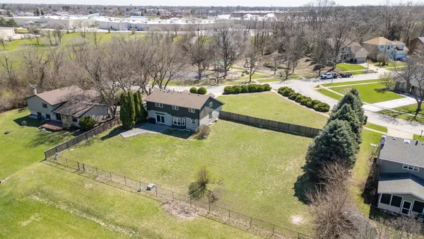$425,000 | 1404 Carriage Lane, Bolingbrook, IL 60490