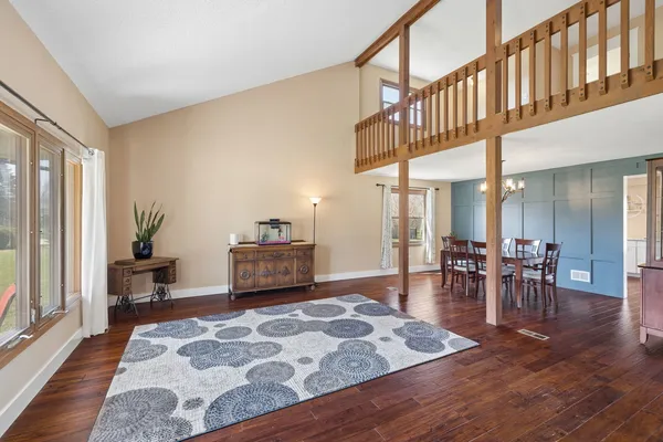 $425,000 | 1404 Carriage Lane, Bolingbrook, IL 60490