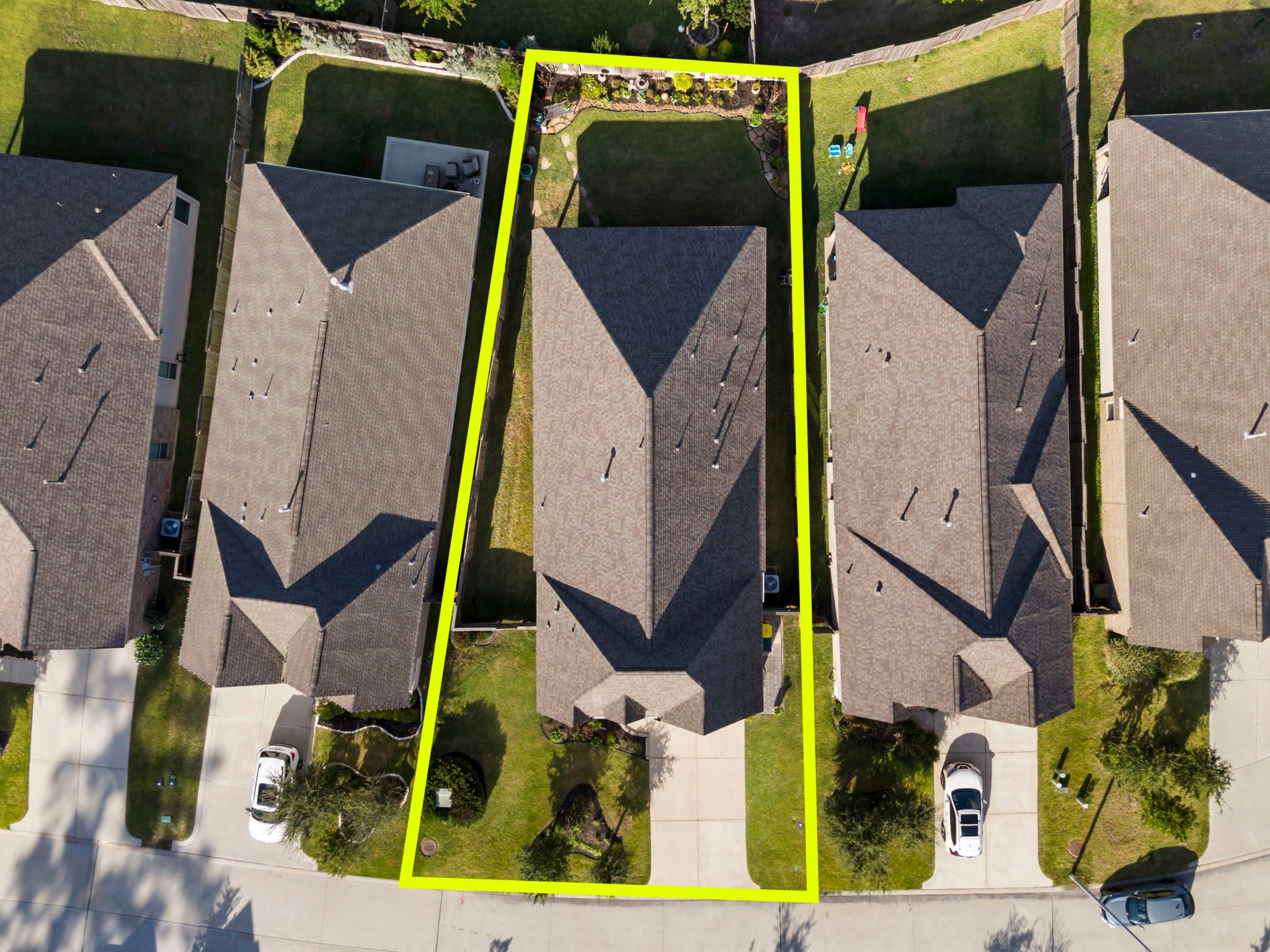 545 Cedar Harbor Court Conroe, TX 77304 - Photo 43 of 50 an aerial view of a house