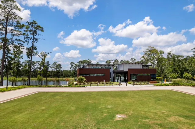 $435,999 | 545 Cedar Harbor Court, Conroe, TX 77304