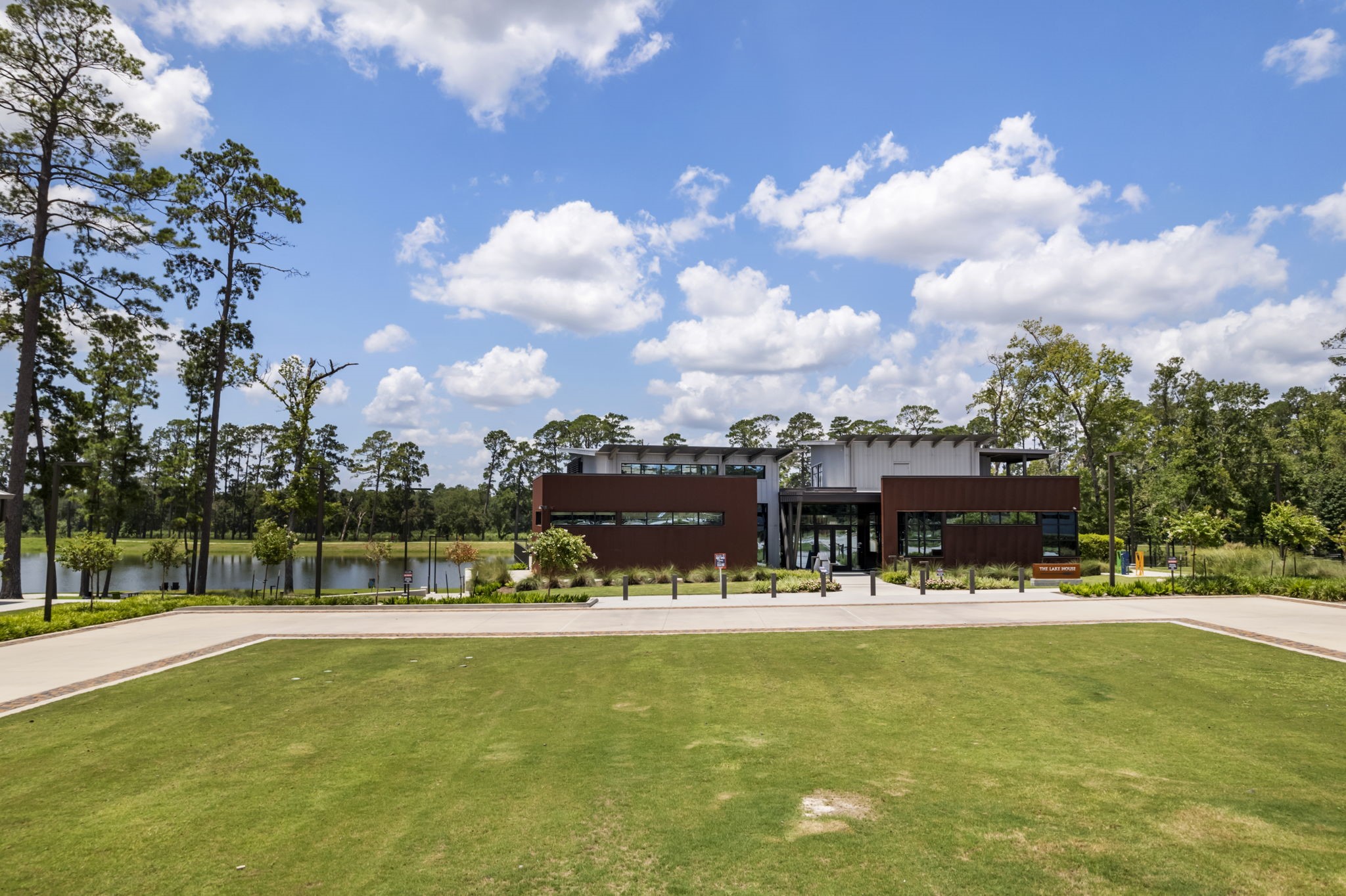 545 Cedar Harbor Court Conroe, TX 77304 - Photo 49 of 50 a swimming pool view with a lake view