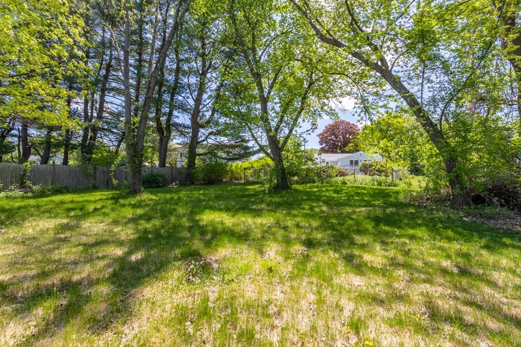 5 Eugene Road Burlington, MA 01803 - Photo 6 of 27 Gallery Image 6
