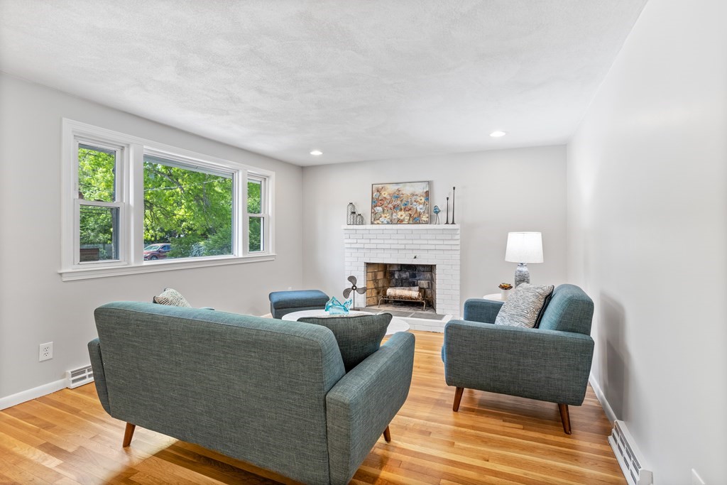 5 Eugene Road Burlington, MA 01803 - Photo 8 of 27 Gallery Image 8