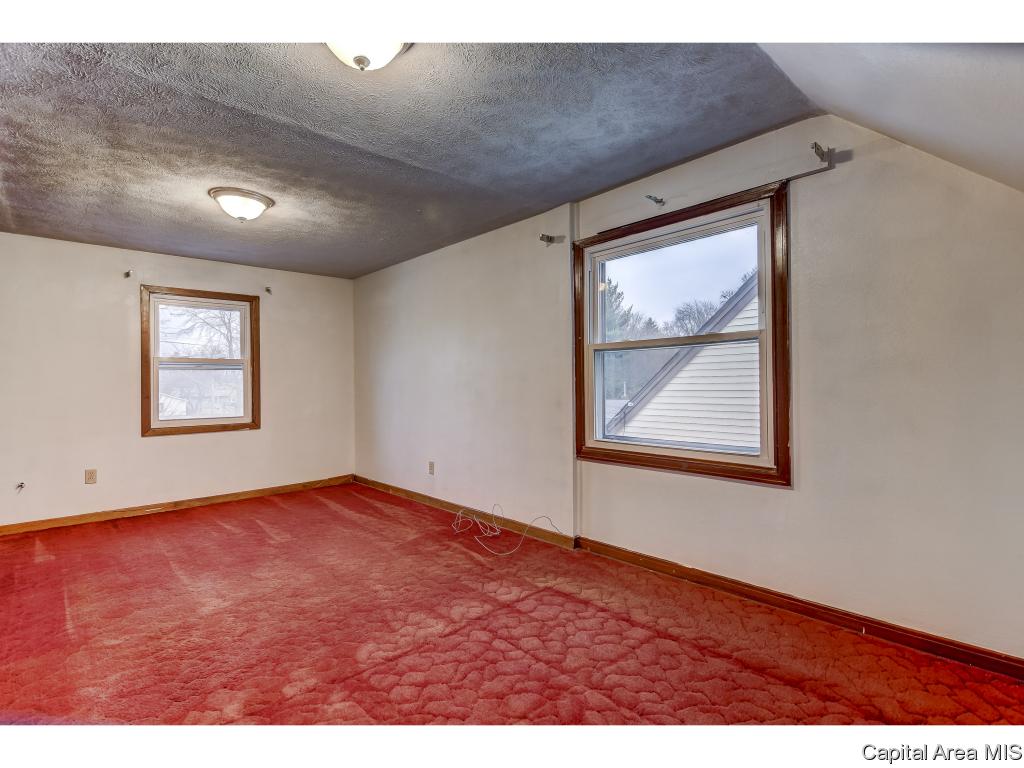 2229 East Keys Avenue Springfield, IL 62702 - Photo 14 of 31