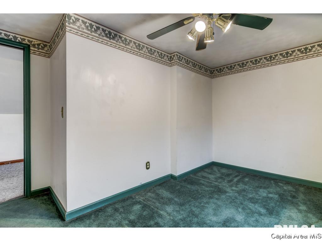 2229 East Keys Avenue Springfield, IL 62702 - Photo 18 of 31