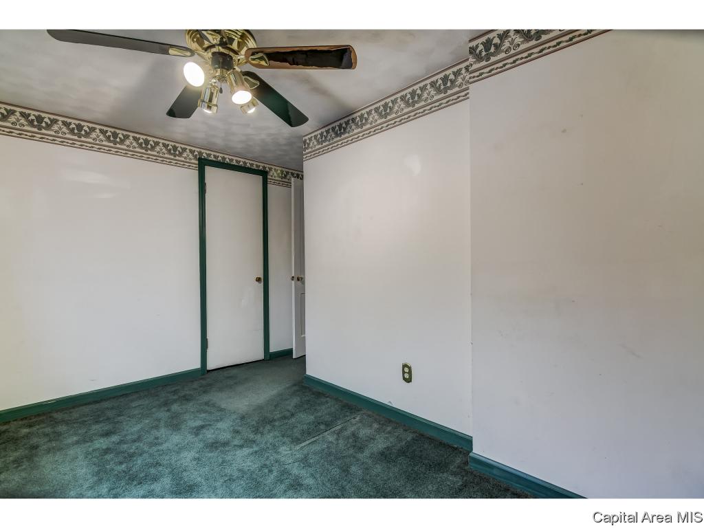 2229 East Keys Avenue Springfield, IL 62702 - Photo 19 of 31