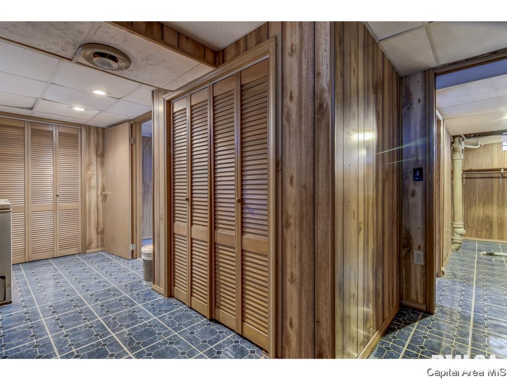 2229 East Keys Avenue Springfield, IL 62702 - Photo 24 of 31