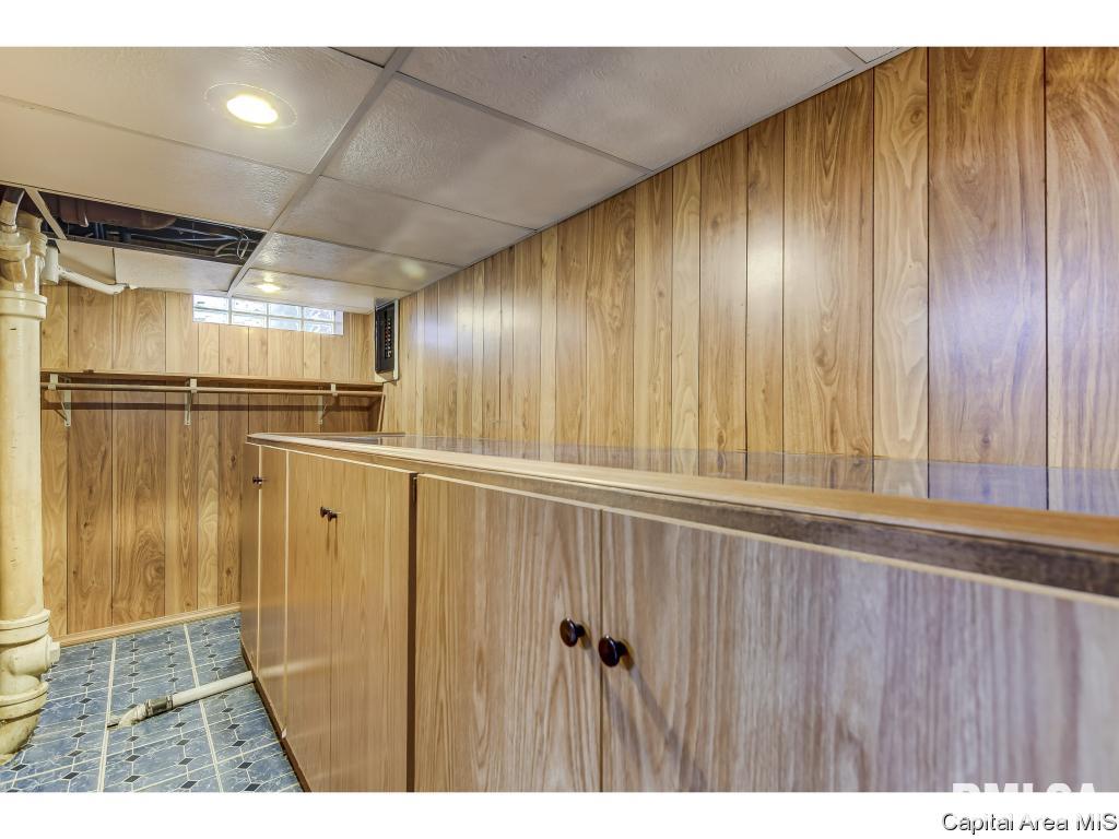 2229 East Keys Avenue Springfield, IL 62702 - Photo 25 of 31