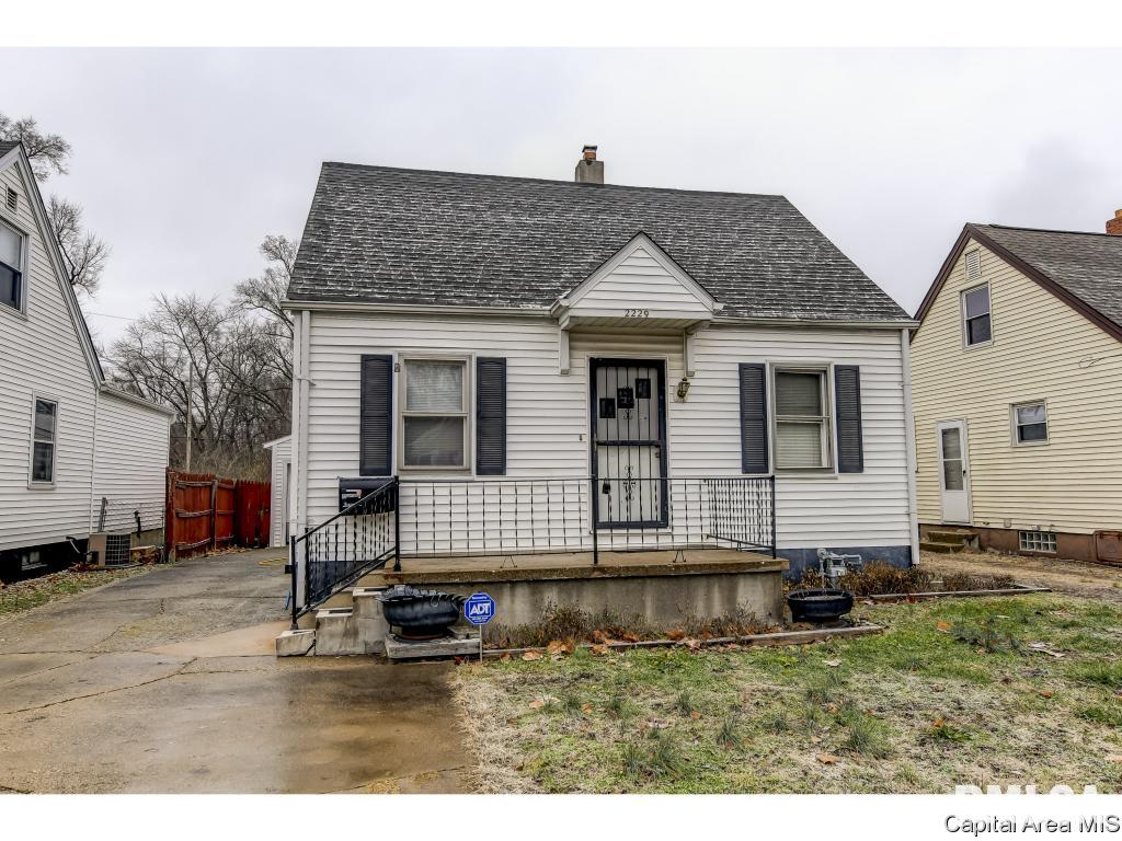 2229 East Keys Avenue Springfield, IL 62702 - Photo 30 of 31