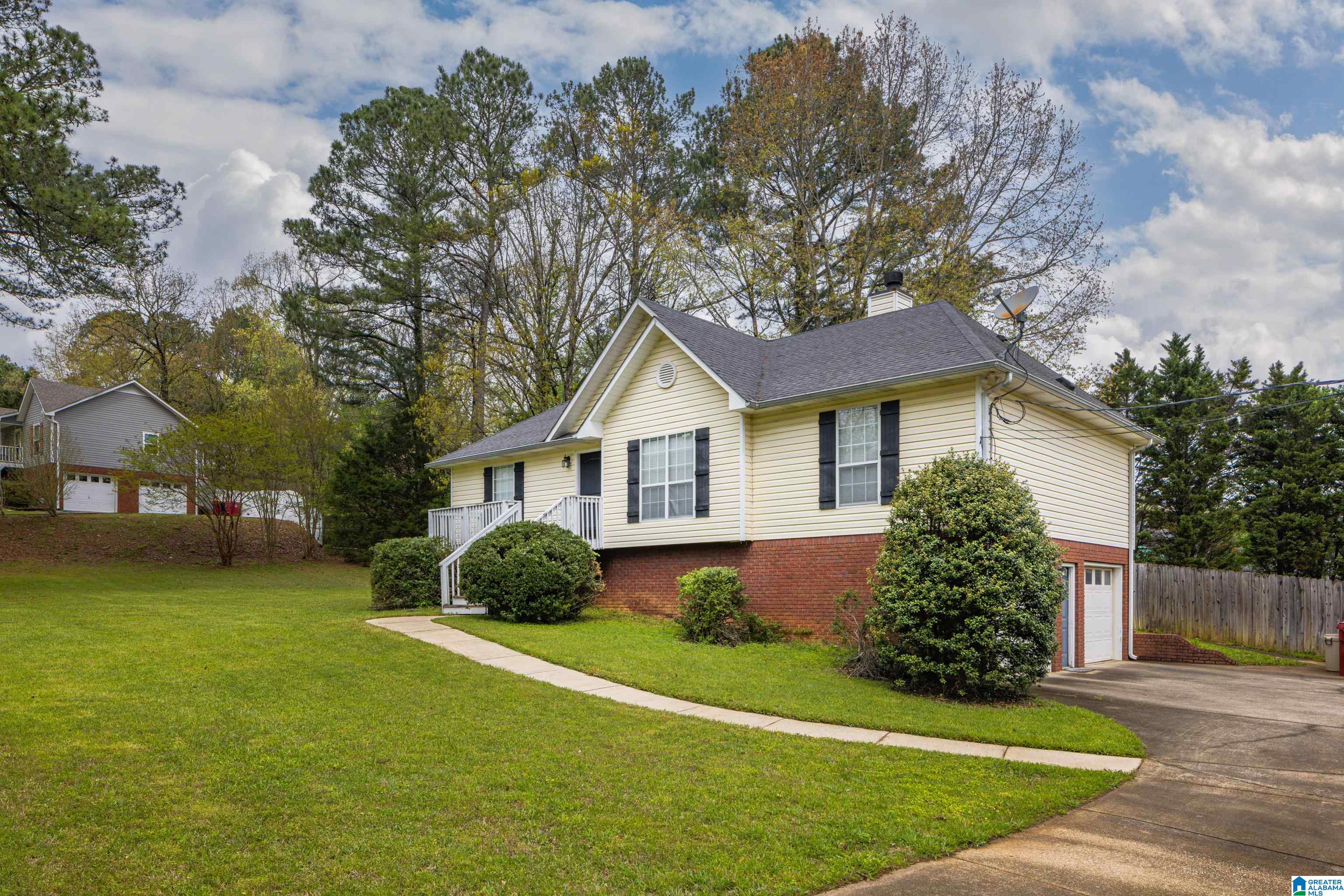 9338 Silley Dean Road Pinson, AL 35126 - Photo 3 of 37