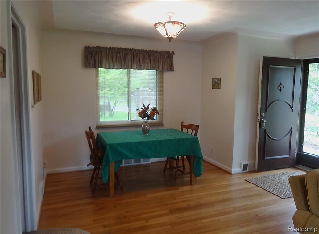 8680 Ferry Road Grosse Ile, MI 48138 - Photo 19 of 28 dining copy.jpg