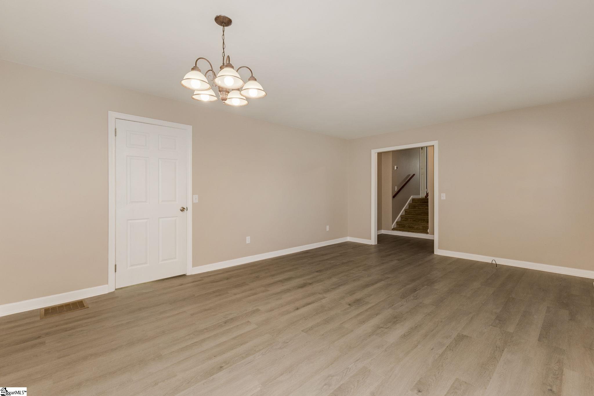 203 Old Stagecoach Road Easley, SC 29642 - Photo 5 of 37 Gallery Image 5