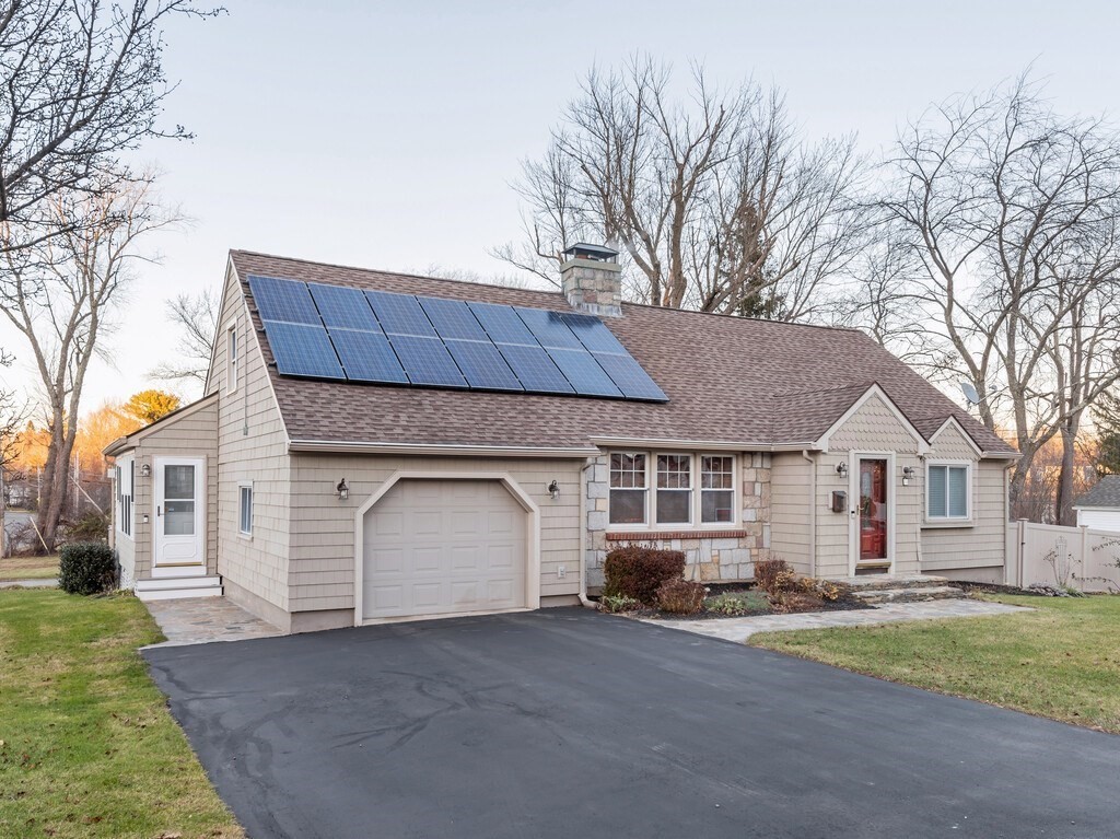 1A Manor Road Auburn, MA 01501 - Photo 3 of 6 Gallery Image 3