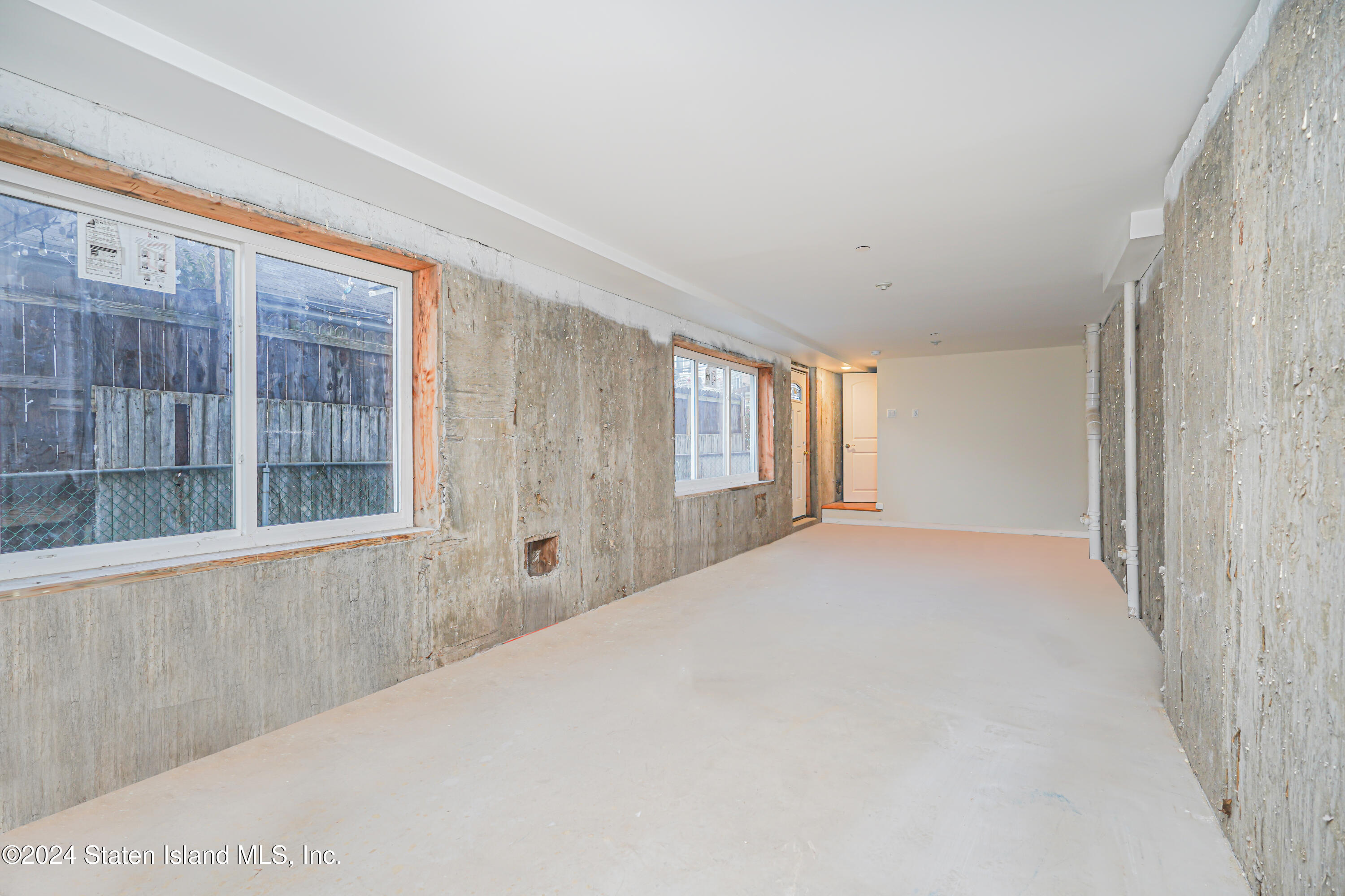 89 Robin Road Staten Island, NY 10305 - Photo 33 of 43 (33) BASEMENT