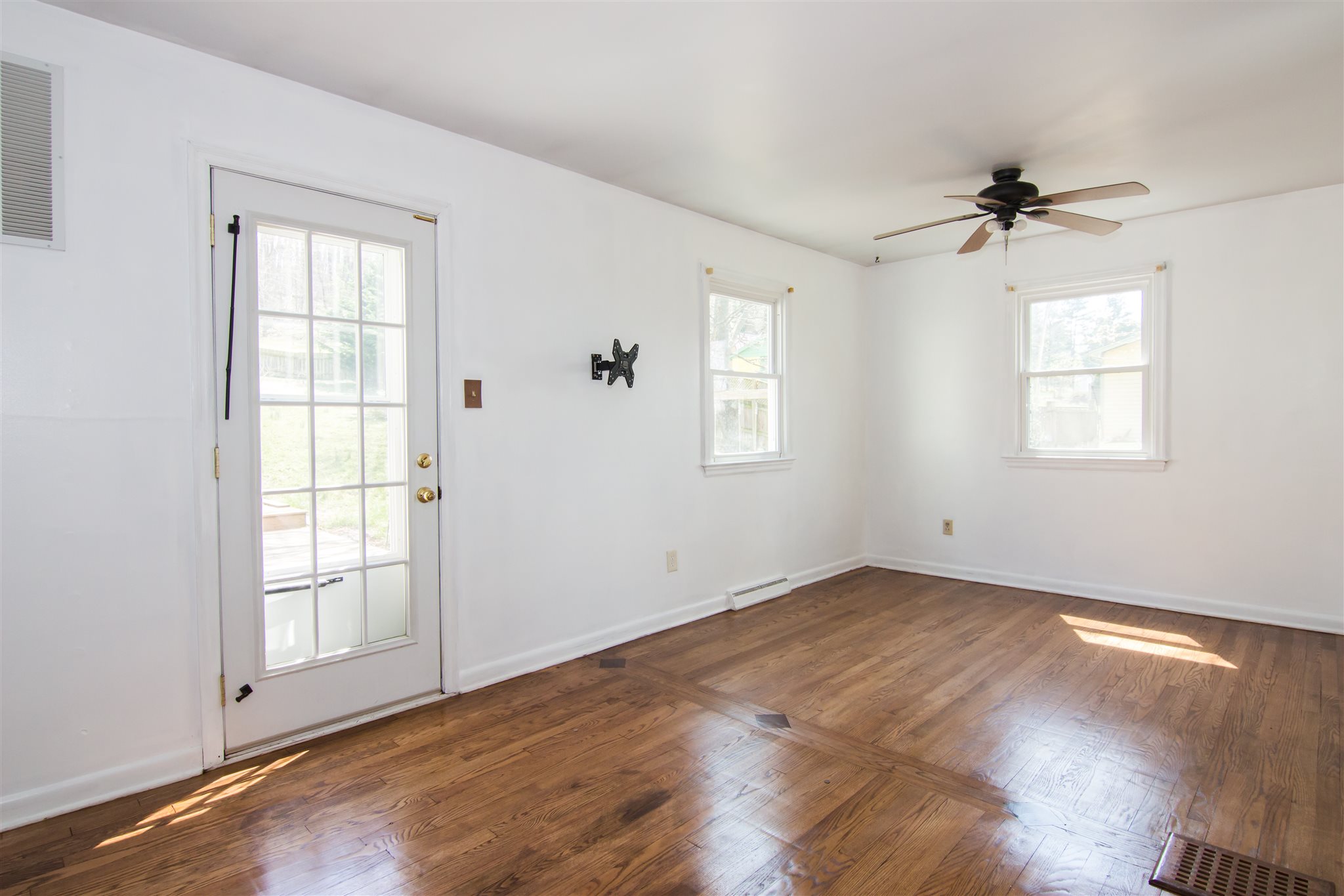 9648 Daphna Road Broadway, VA 22815 - Photo 13 of 32 Gallery Image 13