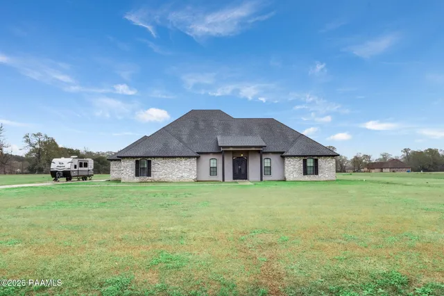 $599,000 | 176 Wagon Trail Drive, Opelousas, LA 70570
