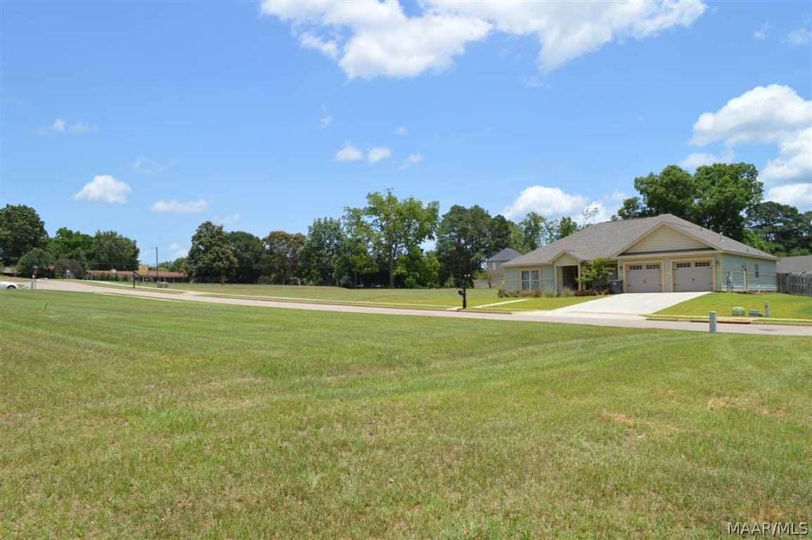 302 Rabbit Run Enterprise, AL 36330 - Photo 8 of 36 Gallery Image 8