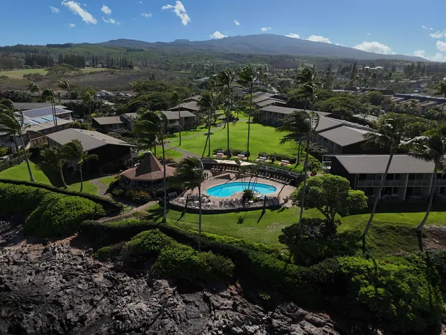 $585,000 | 5315 Lower Honoapiilani Road, Unit D232, Lahaina, HI 96761