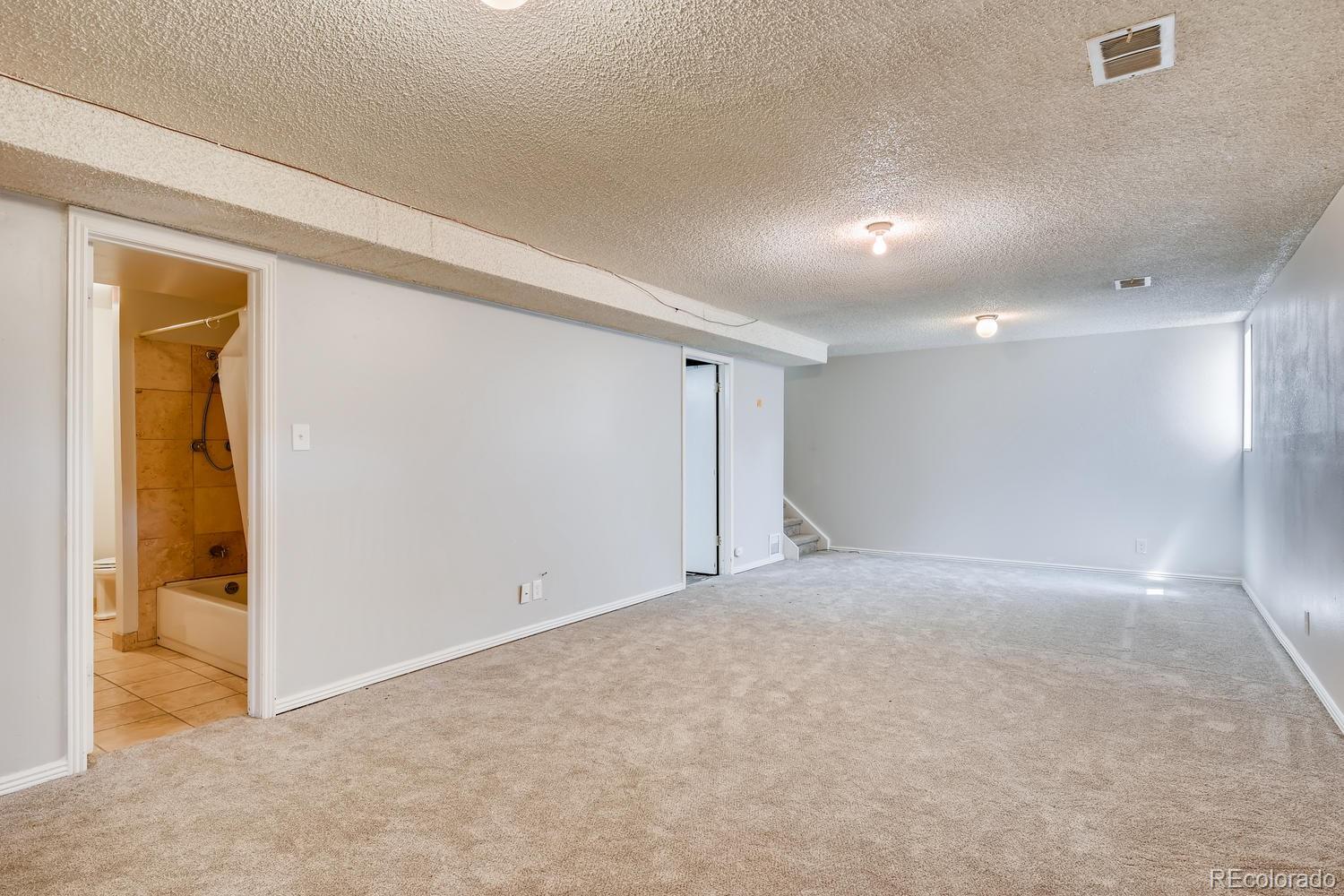 6644 South Race Circle East Centennial, CO 80121 - Photo 11 of 20 a view of an empty room
