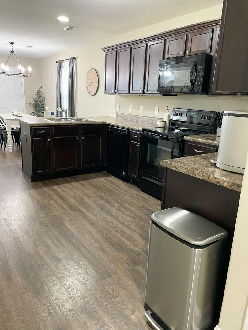 2927 Watauga Road, Unit 8 Johnson City, TN 37601 - Photo 5 of 20 2927WataugaRd_29360_5