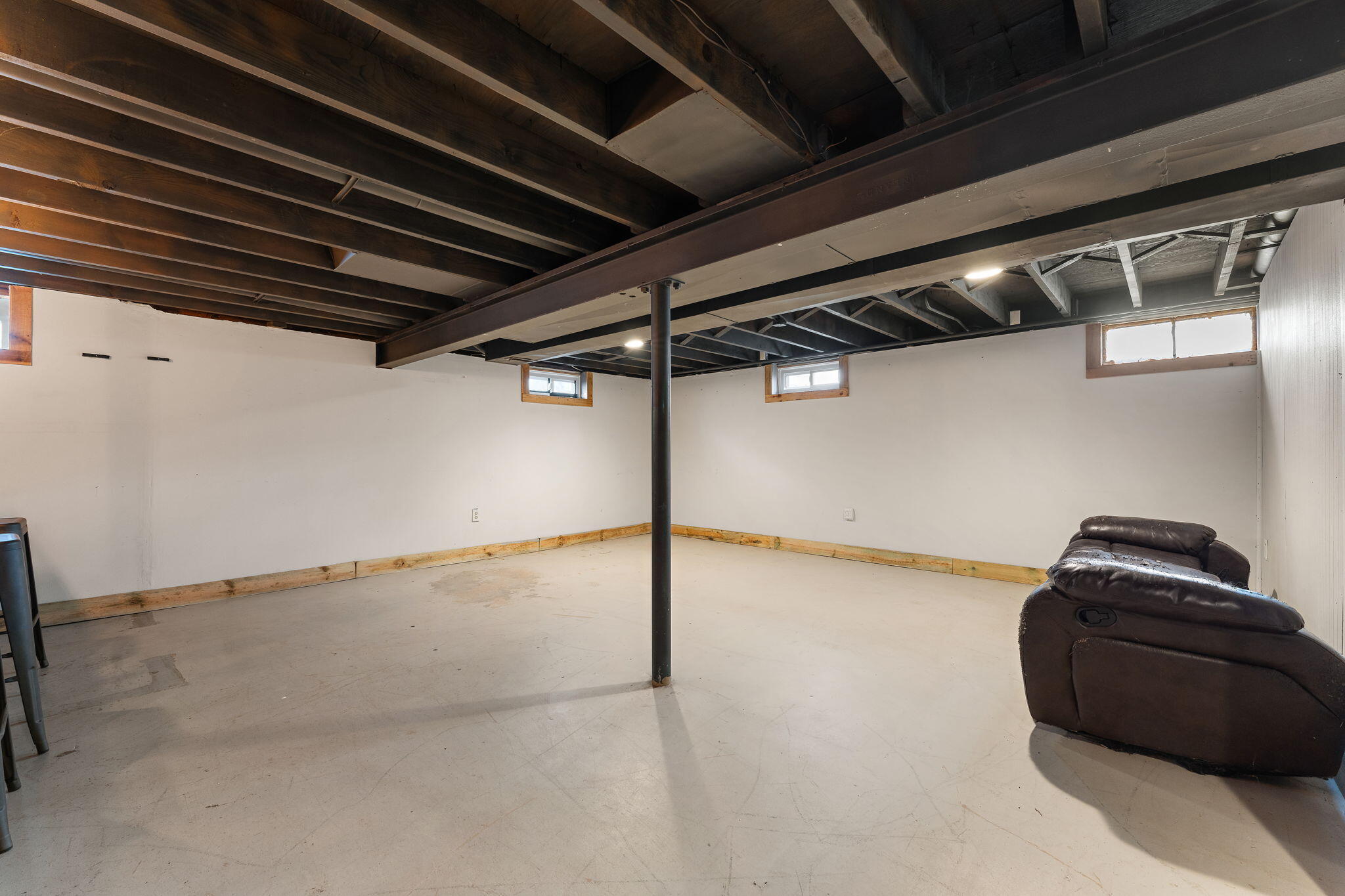 924 North Elmer Street Griffith, IN 46319 - Photo 13 of 22 2048x1365