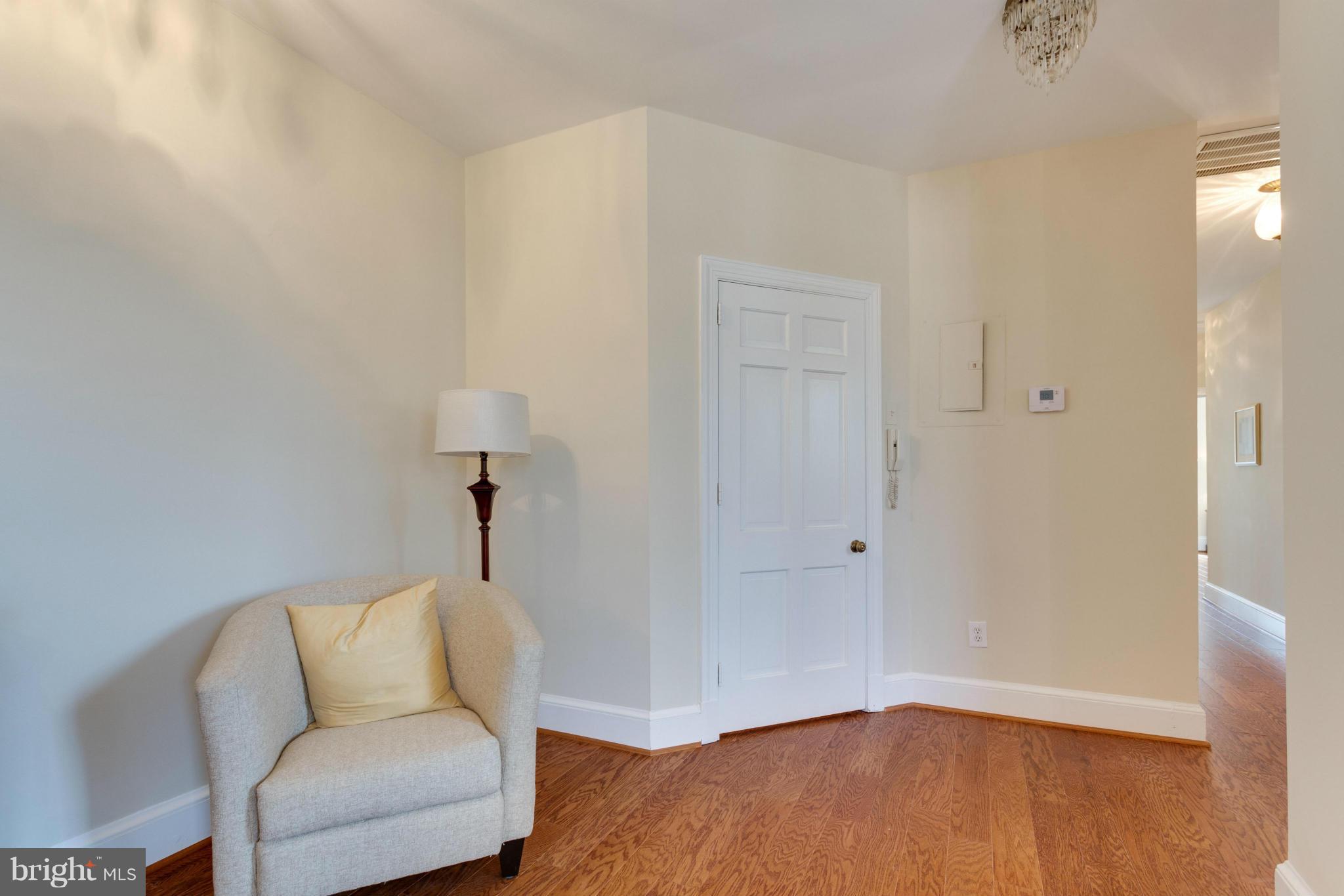 2031 Q Street Northwest, Unit 4 Washington, DC 20009 - Photo 2 of 19 Interior (General)