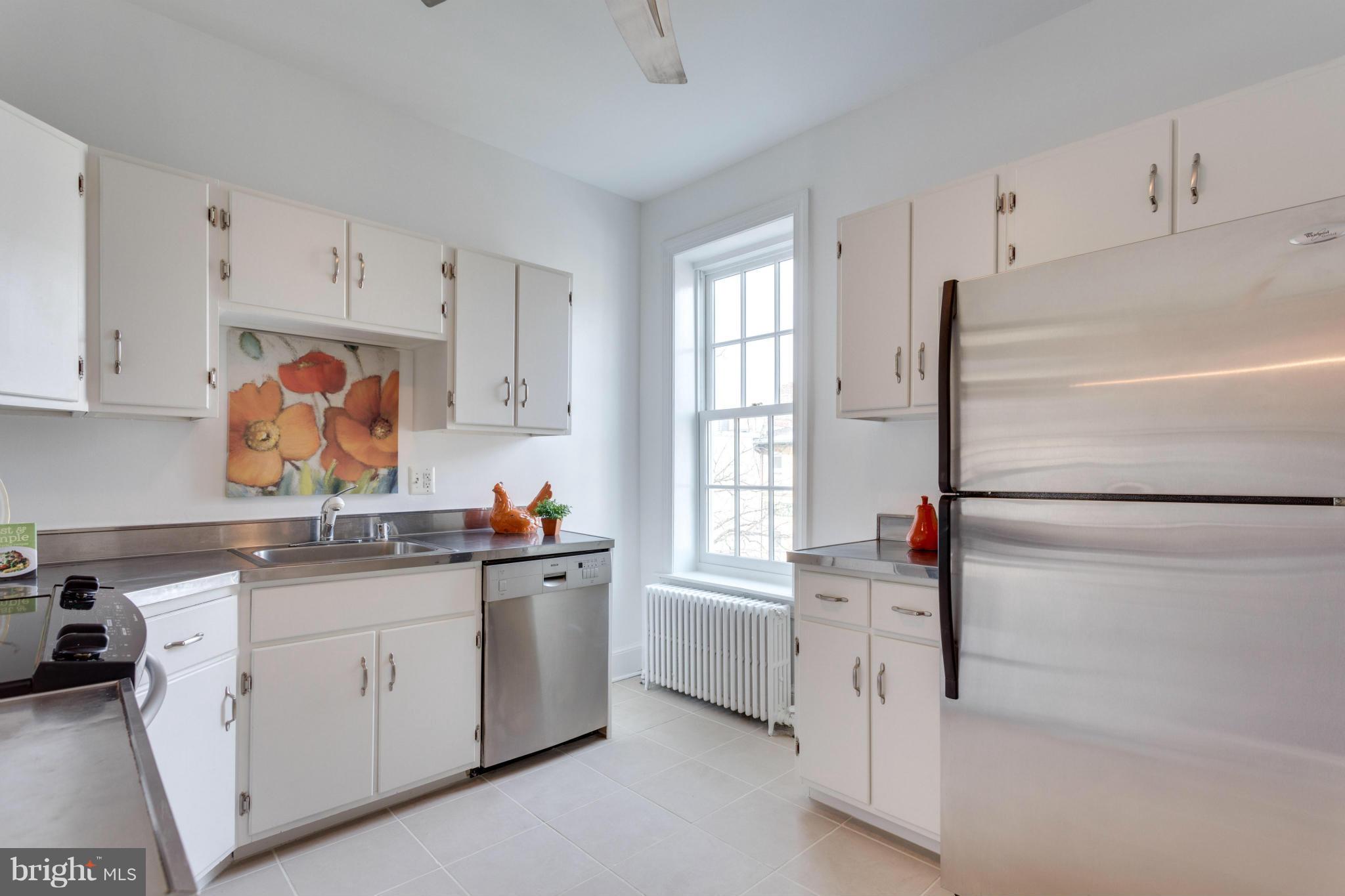 2031 Q Street Northwest, Unit 4 Washington, DC 20009 - Photo 9 of 19 Kitchen