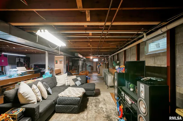 $220,000 | 10109 Arrow Road, Tremont, IL 61568