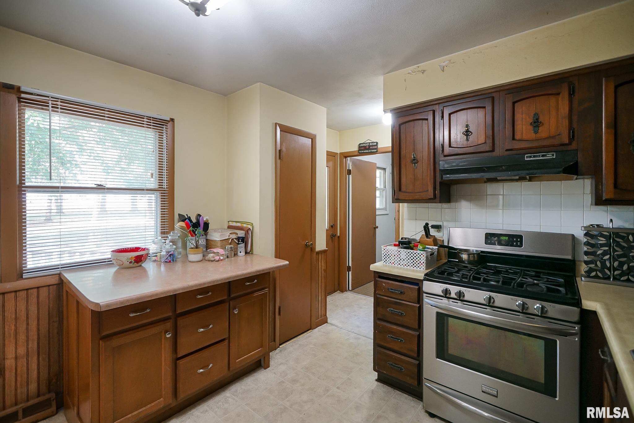 10109 Arrow Road Tremont, IL 61568 - Photo 6 of 35