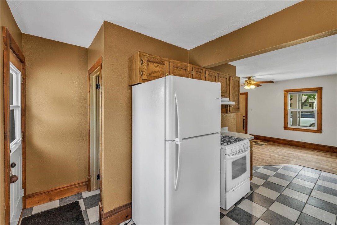 3320 Chestnut Avenue Decatur, IL 62521 - Photo 11 of 26