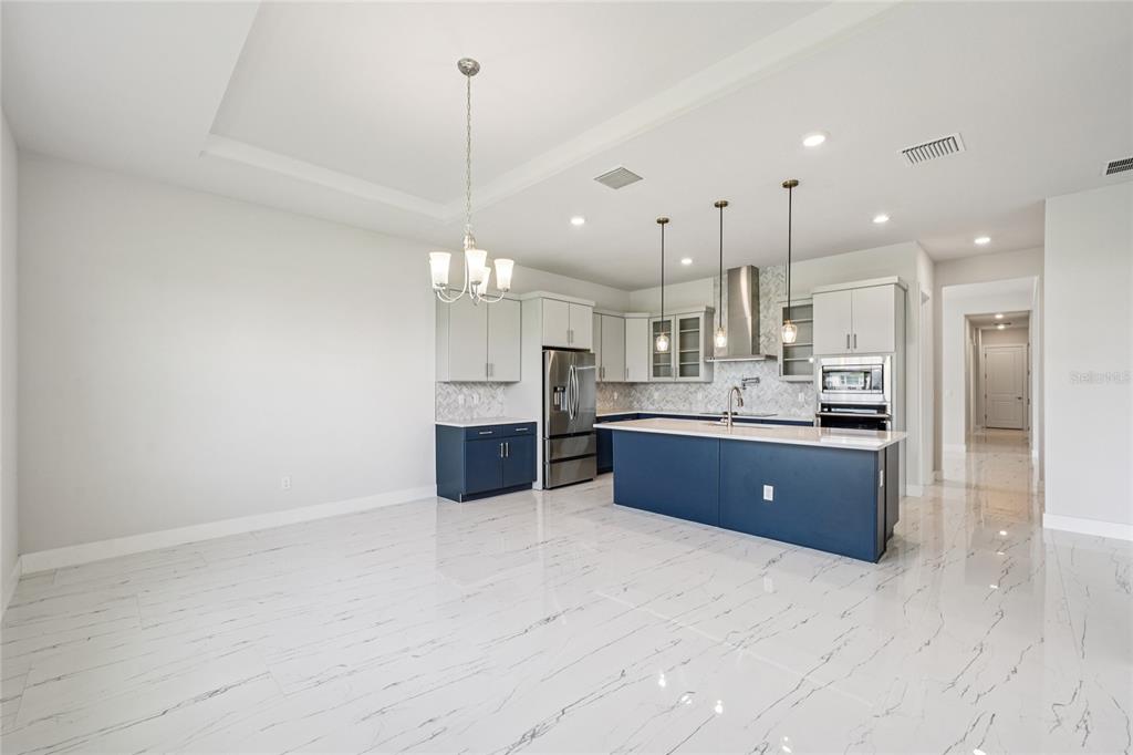 9201 Sanders Tree Loop Wesley Chapel, FL 33545 - Photo 16 of 98