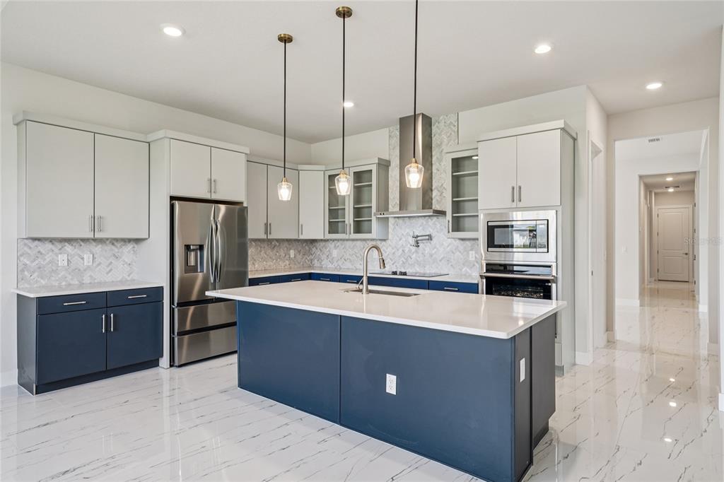 9201 Sanders Tree Loop Wesley Chapel, FL 33545 - Photo 17 of 98