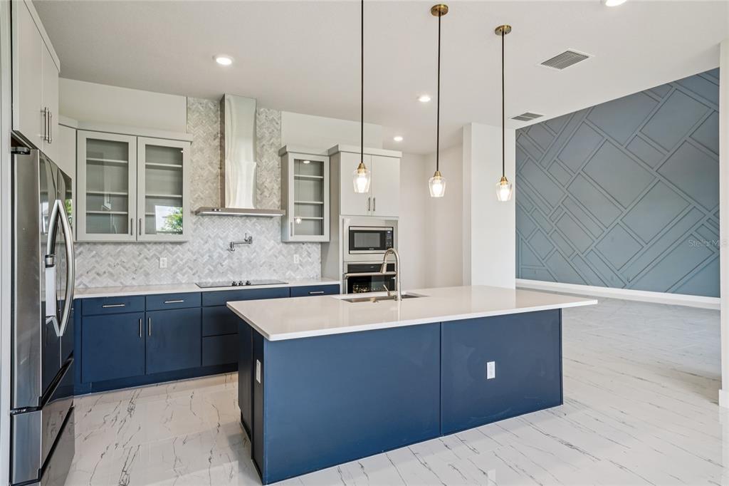 9201 Sanders Tree Loop Wesley Chapel, FL 33545 - Photo 19 of 98