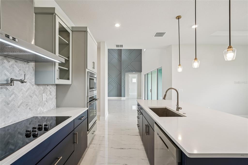 9201 Sanders Tree Loop Wesley Chapel, FL 33545 - Photo 22 of 98