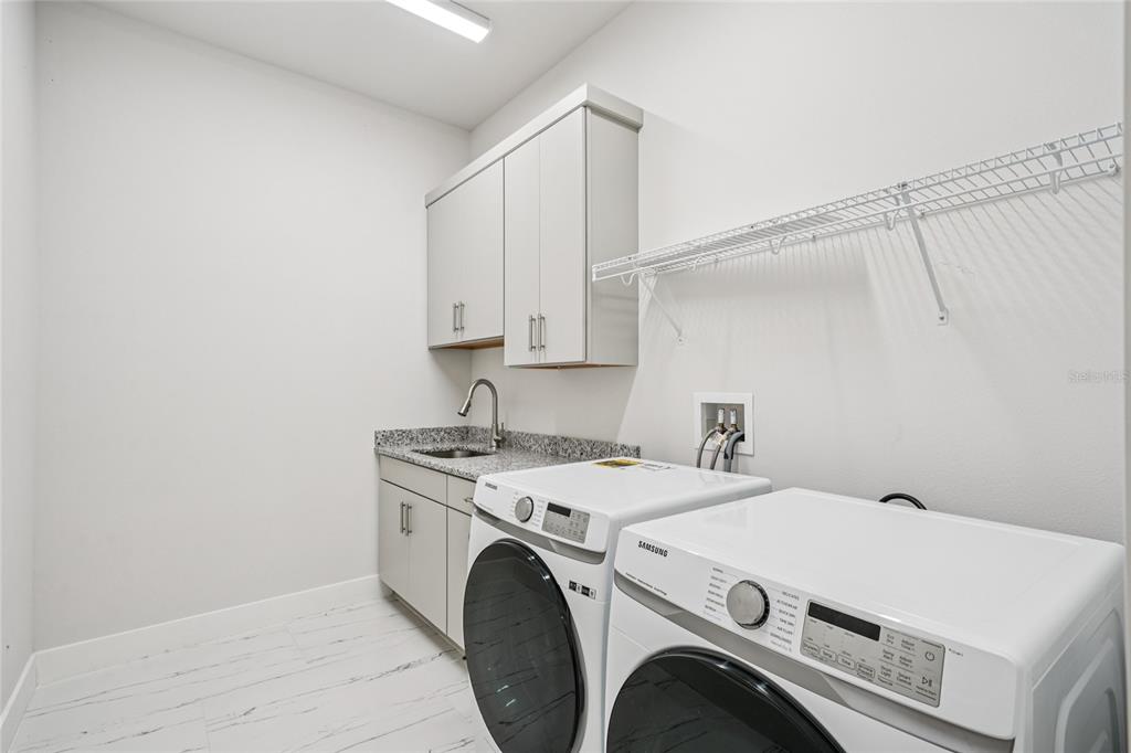 9201 Sanders Tree Loop Wesley Chapel, FL 33545 - Photo 45 of 98