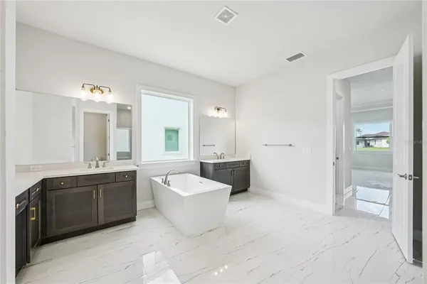 $1,129,000 | 9201 Sanders Tree Loop, Wesley Chapel, FL 33545