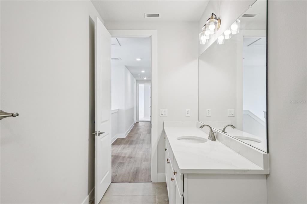 9201 Sanders Tree Loop Wesley Chapel, FL 33545 - Photo 61 of 98