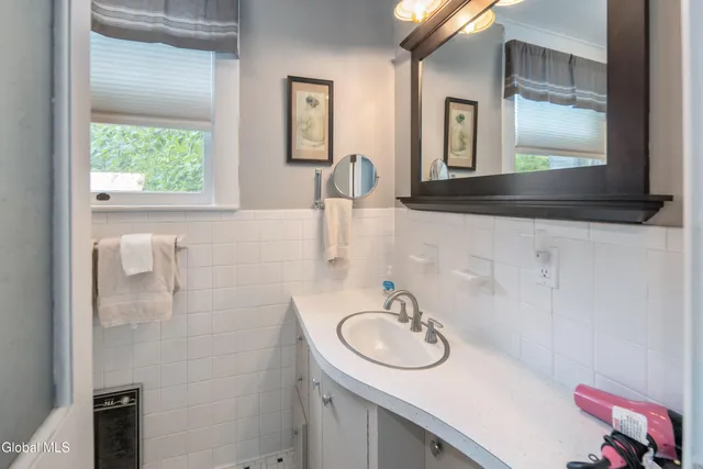 $1,200,000 | 182 Ballston Avenue, Saratoga Springs, NY 12866