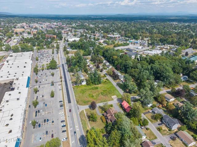 $1,200,000 | 182 Ballston Avenue, Saratoga Springs, NY 12866