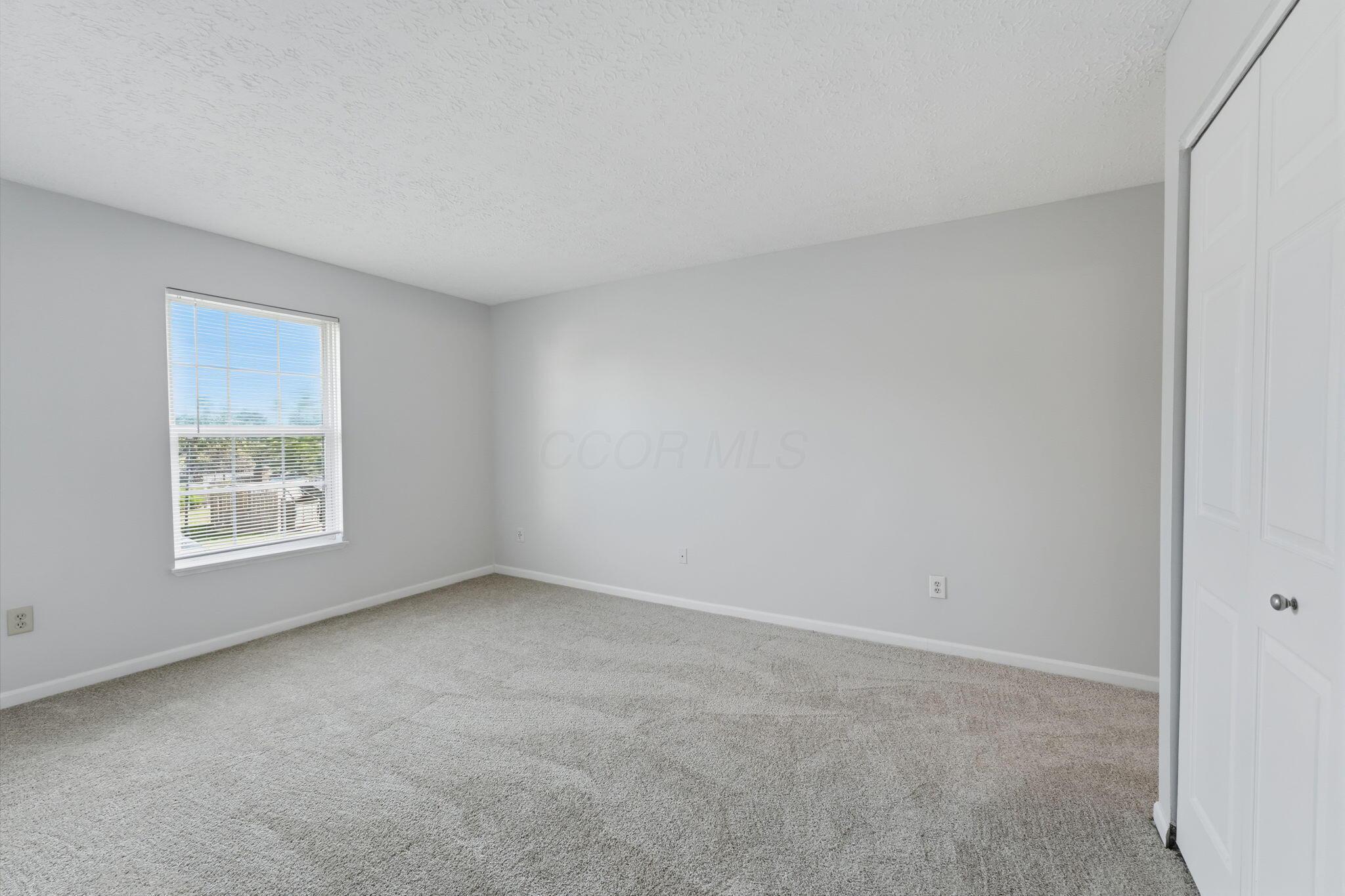 5423 Garden Ridge Columbus, OH 43228 - Photo 12 of 28 12-web-or-mls-5423-garden-ridge
