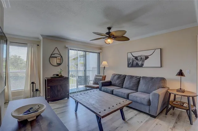 $239,900 | 455 Alt 19, Unit 189, Palm Harbor, FL 34683