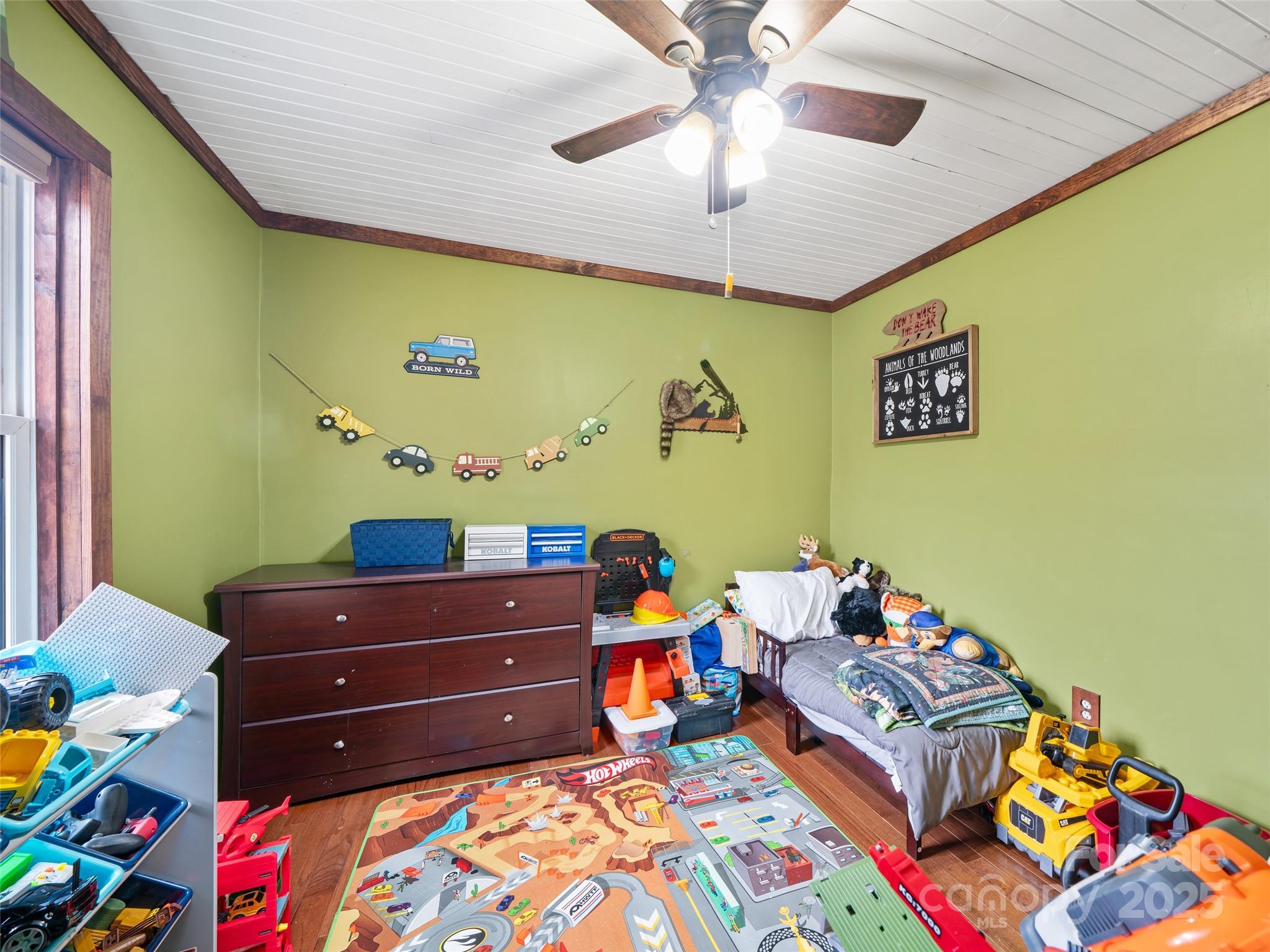 784 Riverview Road Burnsville, NC 28714 - Photo 12 of 38